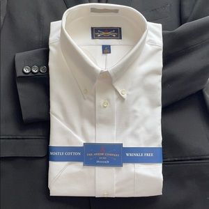 Classic Oxford button down short sleeve NWT